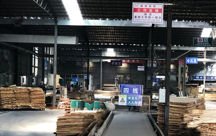 沭陽縣宇翔木業和您一起簡單了解一下lvl多層板和膠合板的區別